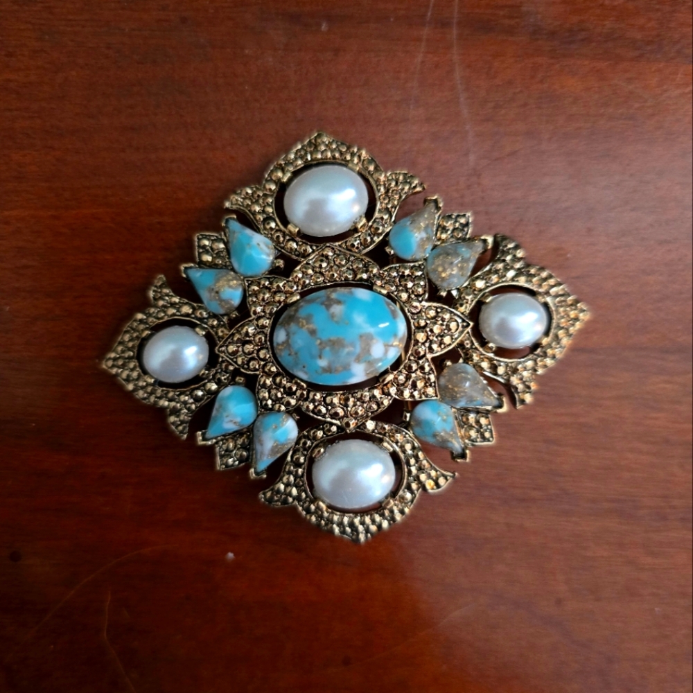 Vintage Turquose Brooch